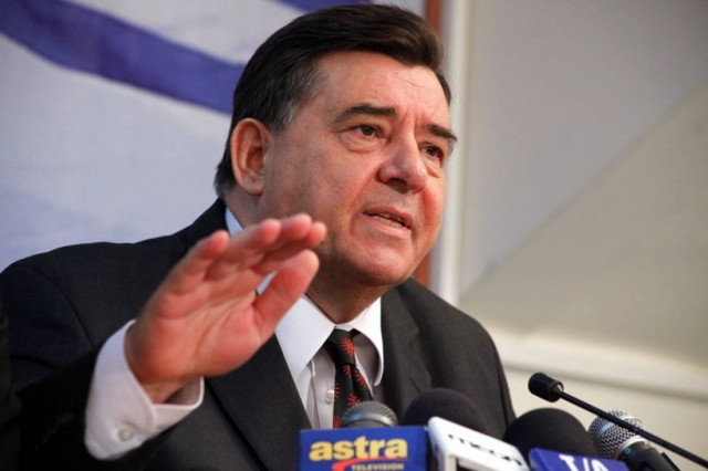 Καρατζαφέρης: Με τις εκλογές "να στριμώξουμε τον Άκη"