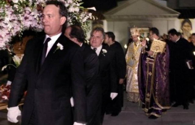 Ο Τομ Χανκς στην περιφορά του Επιταφίου!