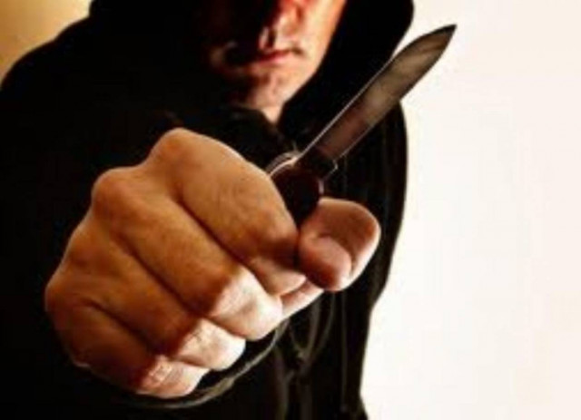 Ένοπλος εισέβαλε σε φαρμακείο