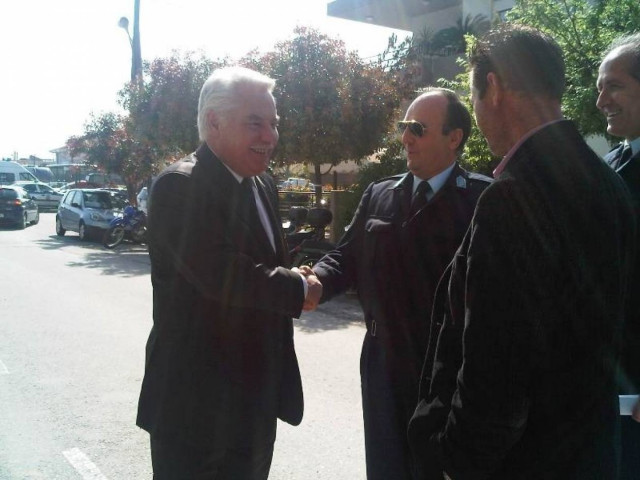 Ο Χ. Μαγκούφης επισκέφθηκε τις δημόσιες υπηρεσίες Τρικάλων