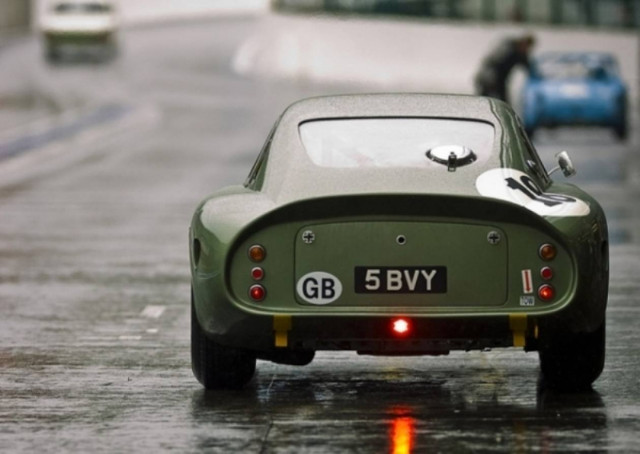 Η ιστορία ενός αυτοκινήτου: #22. 1963 Aston Martin DP214