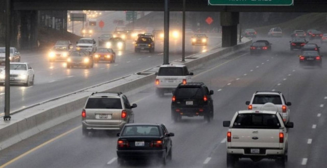 Επιστροφή των εκδρομέων με βροχές