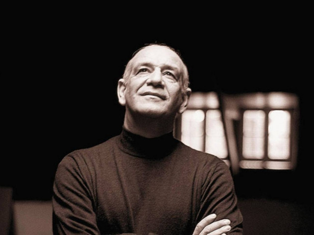 Ο Δημήτρης Μητροπάνος μιλάει για τον εαυτό του