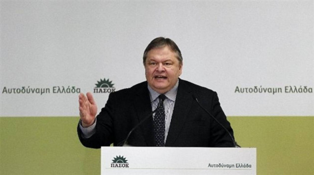 «Πυρετός» συναντήσεων για τον Ευάγγελο Βενιζέλο