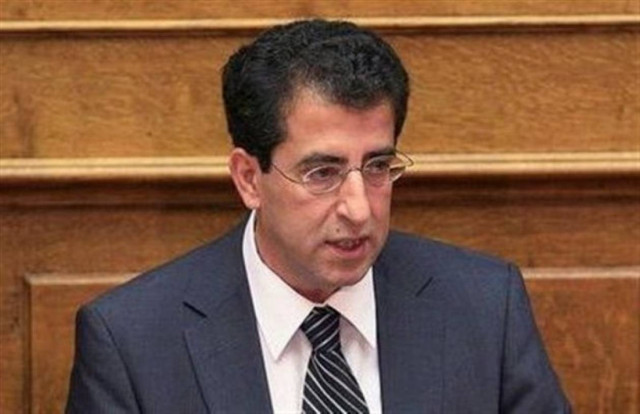 Ενισχυμένος δημοσκοπικά ο Δ. Καρύδης