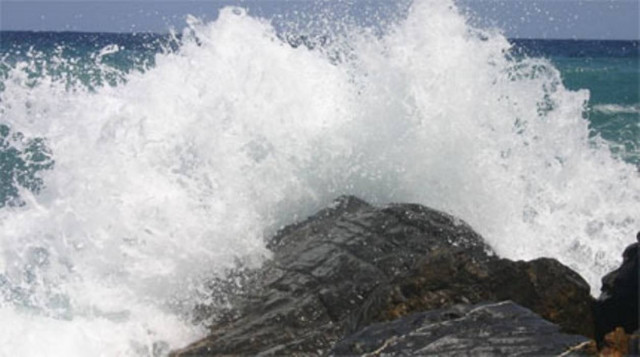 «Πνίγηκε» το Λεωνίδιο από την κακοκαιρία