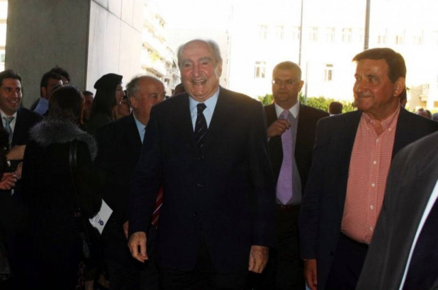 Κόπηκε το ρεύμα στην εκκλησία που πήγε ο Μητσοτάκης!