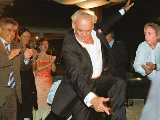 Γιατί δεν πρέπει να βιαστείς να πεις: «Δηλαδή ο Άκης μας έφταιγε για όλα;»