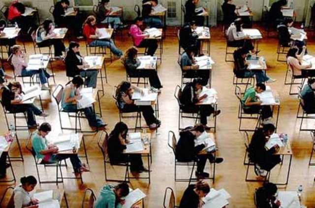 Νερό για καλύτερους βαθμούς στις εξετάσεις