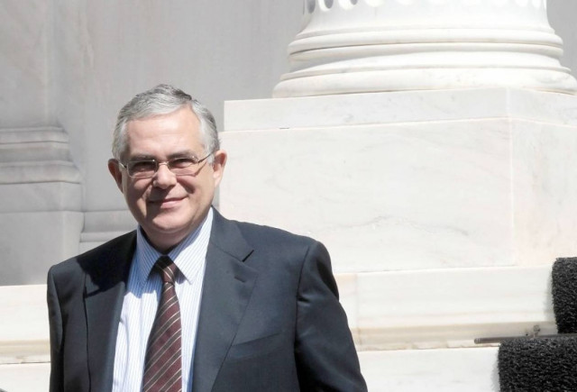 Με Σγουρό και Προβόπουλο θα συναντηθεί αύριο ο Παπαδήμος