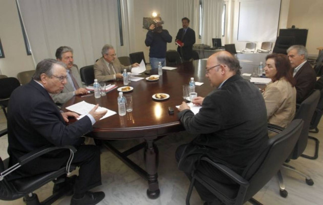 «Αγκάθια» στο διάλογο για την αξιολόγηση των εκπαιδευτικών