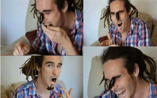 Βίντεο: Τρώει ζωντανά έντομα…