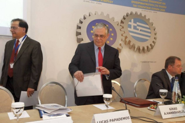 Λ. Παπαδήμος: Να αναλάβουν οι τράπεζες τις ευθύνες τους