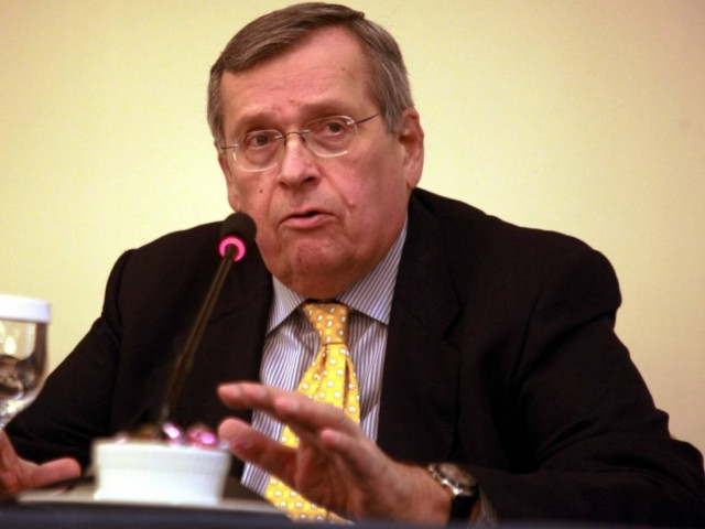 Στ. Μάνος: Χωρίς ίχνος τσίπας ΠΑΣΟΚ και ΝΔ