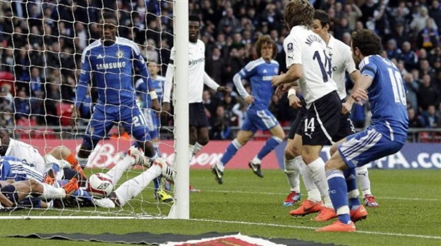 Γιατί έχει καθυστερήσει τόσο πολύ η τεχνολογία που θα βλέπει αν η μπάλα πέρασε όντως την γραμμή του τέρματος στο ποδόσφαιρο