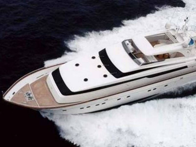 Ακυβέρνητο σκάφος στην Κυλλήνη