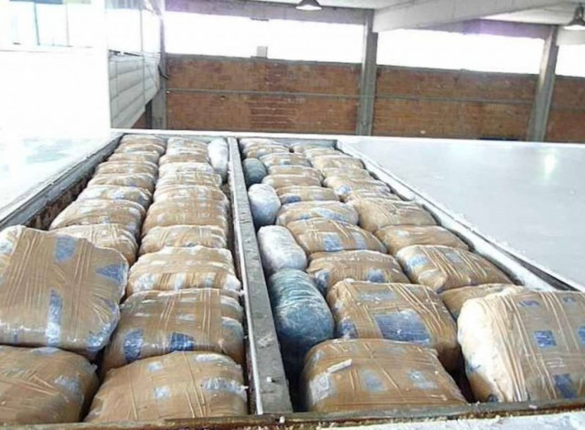 Ένας τόνος χασίς σε διαμέρισμα της Αθήνας!