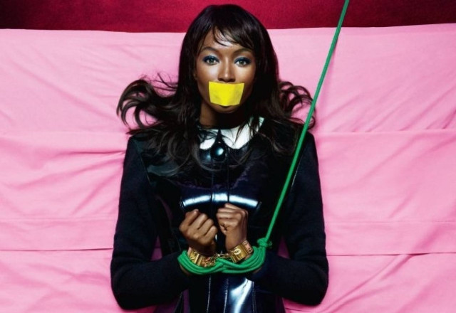 Πώς να κάνετε αθόρυβο σεξ σε ξένο σπίτι (στο οποίο σας φιλοξενούν)