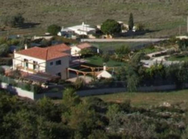 «Έκαναν φτερά» τα 120.000 ευρώ που έκρυψε  στον κήπο