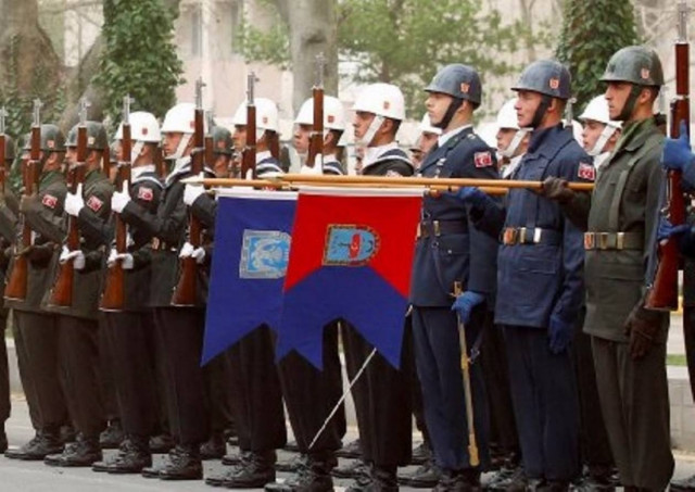 Προφυλάκιση υπευθύνων του στρατιωτικού πραξικοπήματος