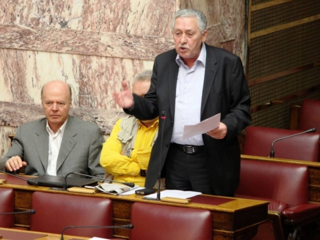 Κουβέλης: Σαμαράς και Βενιζέλος μοιράζουν «ακάλυπτες επιταγές»