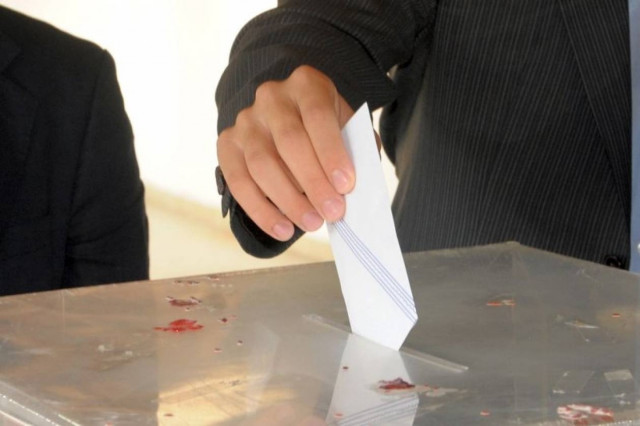 Σκληρή αντιπαράθεση για τα ντιμπέιτ