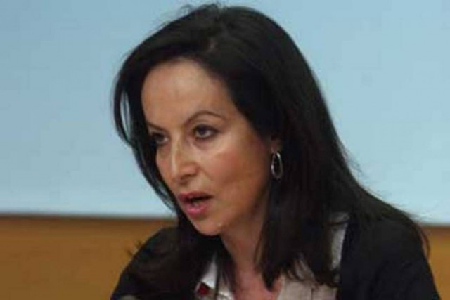 Οι αποδοκιμασίες έκοψαν την όρεξη στη Διαμαντοπούλου...