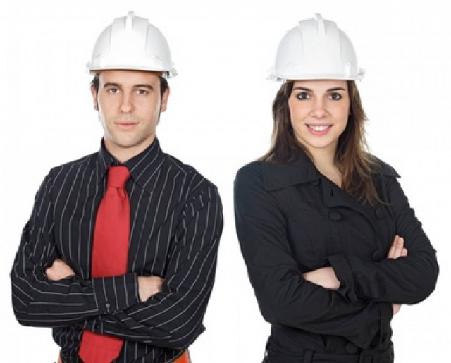 Είστε νέος και ψάχνετε για δουλειά; Η Ευρωπαϊκή Επιτροπή ίσως έχει μια λύση για σάς