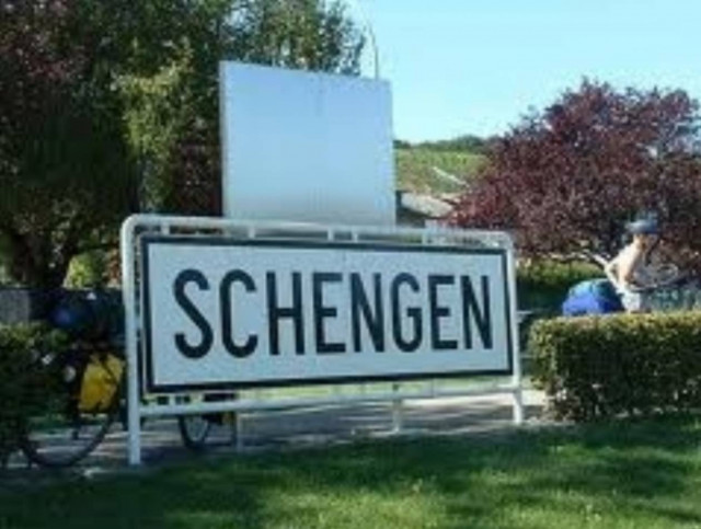 Παρίσι και Βερολίνο ζητούν αναθεώρηση της συνθήκης Σένγκεν