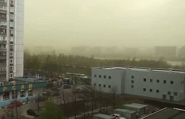 Πράσινο νέφος τρομοκράτησε τους Μοσχοβίτες