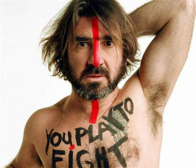 "Έρικ Καντονά, πόσο τριχωτός είναι ο κ...ς σας;" Ποιος τον ρώτησε;