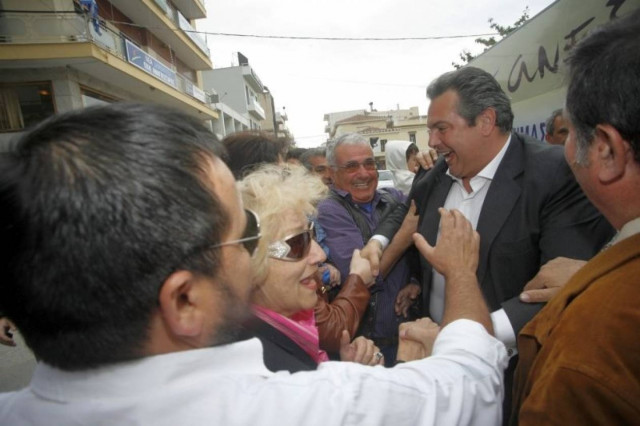 Π. Καμμένος: Η τρόικα να πάρει βαλίτσες και να φύγει