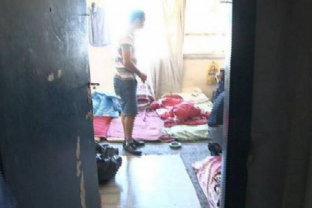 Εντατικοί έλεγχοι σε διαμερίσματα μεταναστών