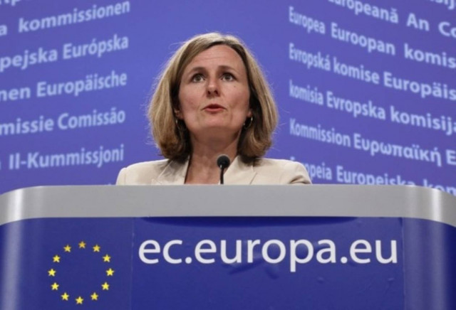 Η Κομισιόν διαψεύδει το «σχέδιο Μάρσαλ» των 200 δισ. ευρώ