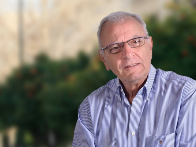 Τραμπούκοι απείλησαν την οικογένεια Κ. Χαρδαβέλλα