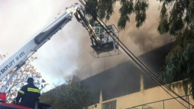 Μεγάλη πυρκαγιά σε εργοστάσιο στον Ασπρόπυργο