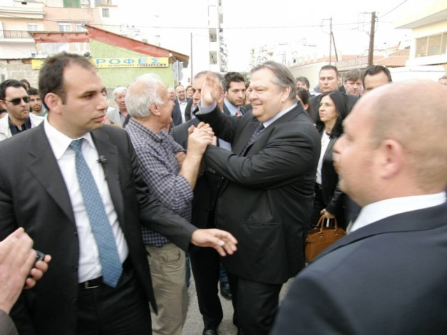 Πρόκληση! Τουρκικό κανάλι "βλέπει" Τούρκους βουλευτές στη Βουλή