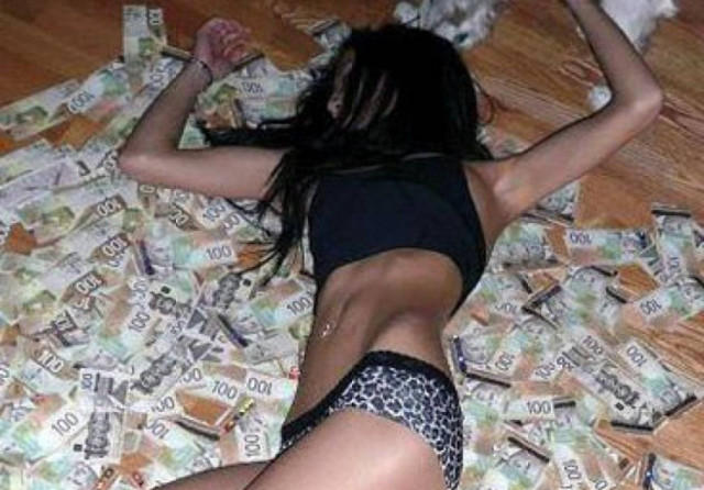 Σταθερός δεσμός ή πολλές ερωμένες;