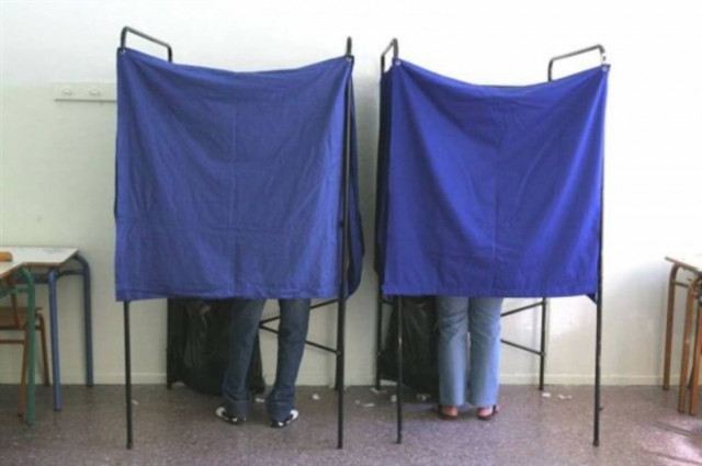 ΠΟΕ-ΟΤΑ προς εργαζόμενους: Να απέχετε από τις εκλογές