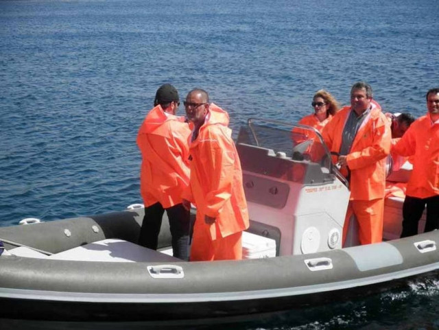 Ο Π. Καμμένος στη Σύρο με το φουσκωτό