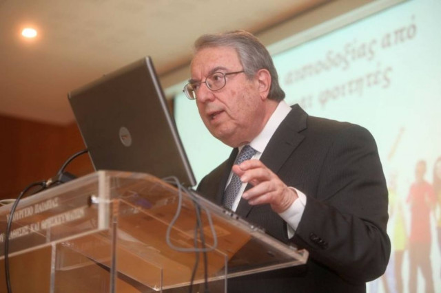 Γ. Μπαμπινιώτης: Ο Γερουλάνος με στοχοποιεί