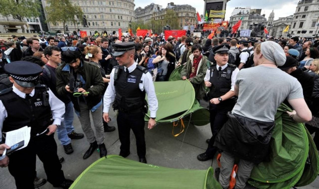 Φωτορεπορτάζ: Η Πρωτομαγιά σε όλο τον κόσμο