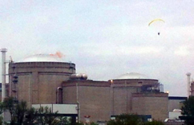 Ακτιβιστές διείσδυσαν σε πυρηνικό σταθμό στη Γαλλία