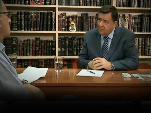 Γ. Καρατζαφέρης:Γιατί έφερα τη γραμματέα του Χριστοφοράκου στο κόμμα