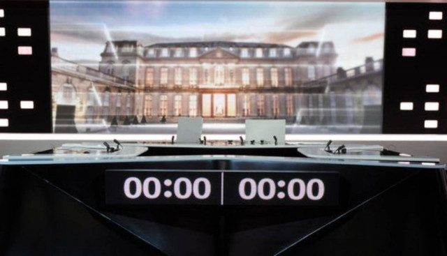 Στο τηλεοπτικό «ρινγκ» Σαρκοζί και Ολάντ