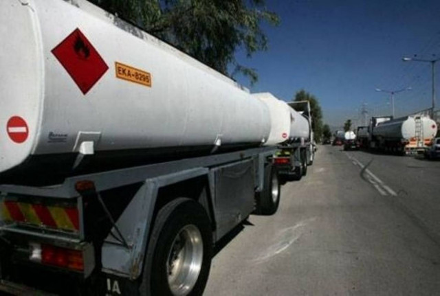 Ύποπτη μεταφορά καυσίμων μέσα από στρατόπεδο της Ρόδου