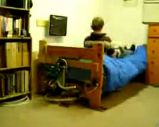 Βίντεο: Το καλύτερο ξυπνητήρι που έχετε δει