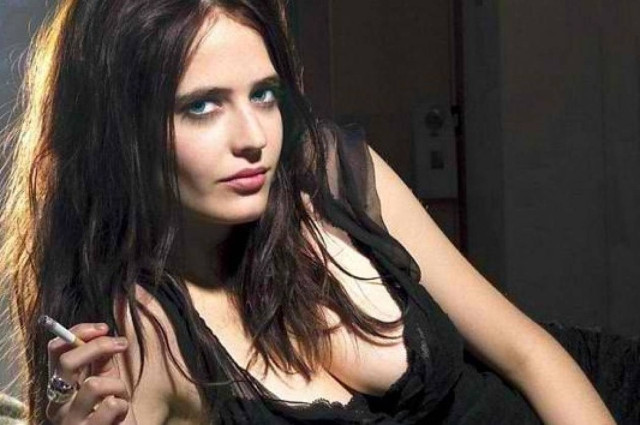 Eva Green: Ο κινηματογραφικός πειρασμός της εβδομάδας σε 16 σέξι φωτογραφίες (+1 ολόγυμνη!)