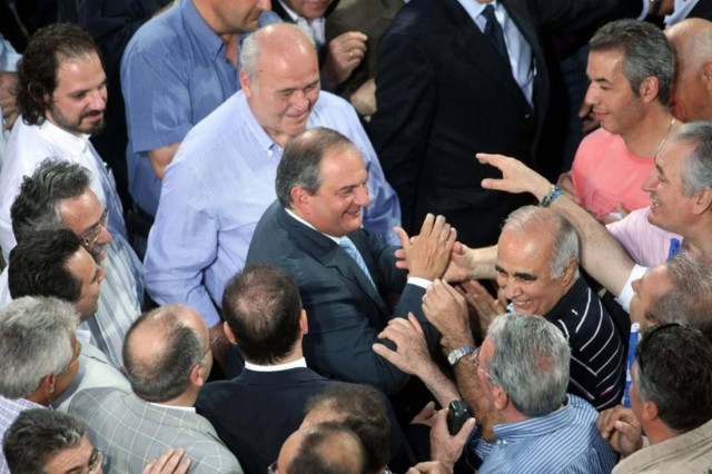 Αποθέωση για Καραμανλή στη Θεσσαλονίκη