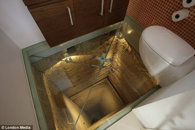 Η πιο τρομακτική τουαλέτα που έχετε δει (φωτο)
